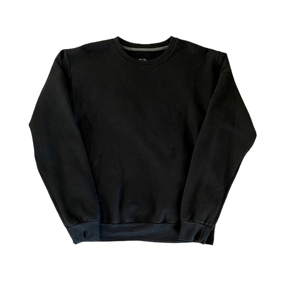 Fruit of the Loom Tops - Basic Black Sweatshirt